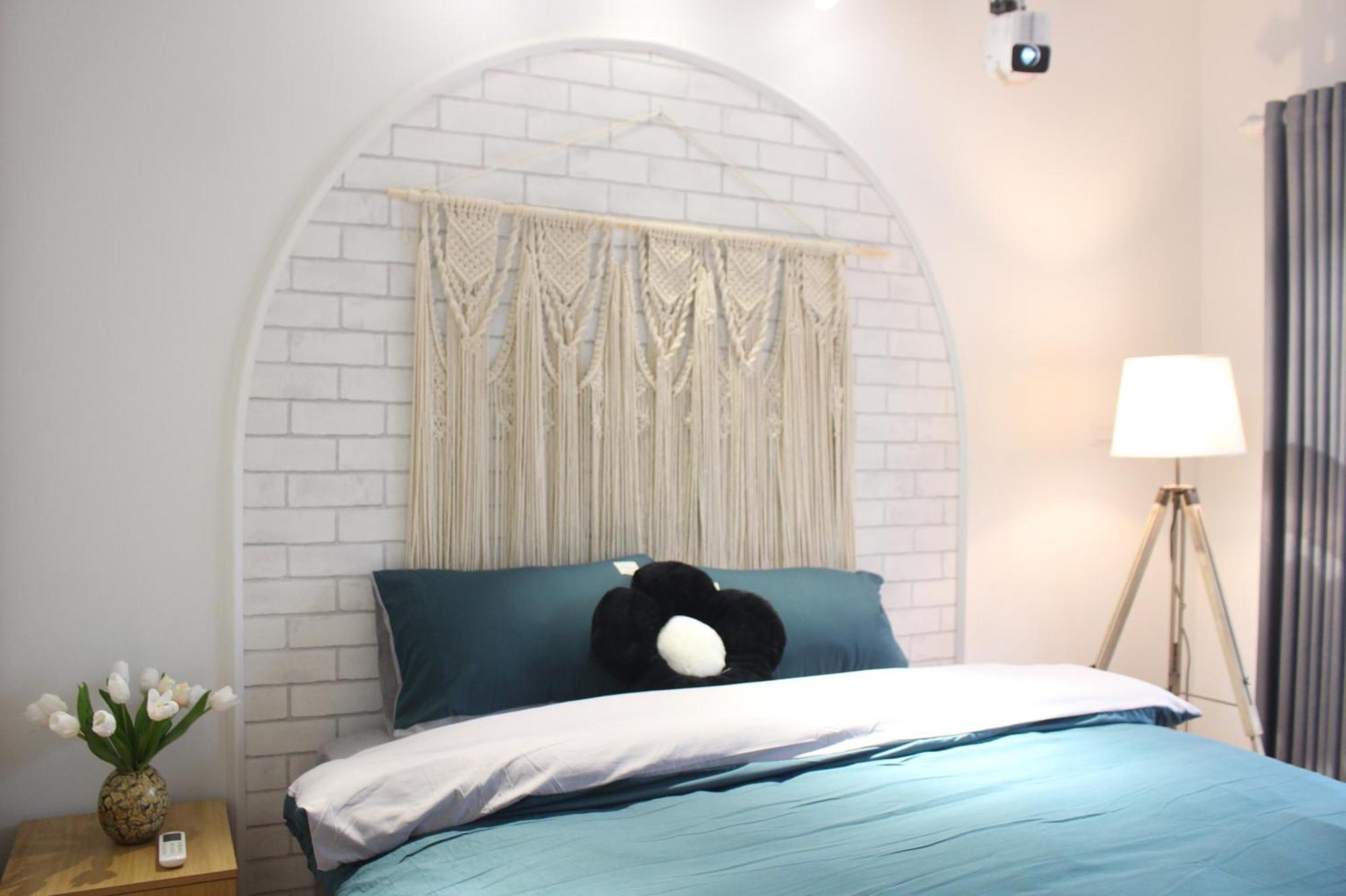 Lahomestay Khuat Duy Tien * Hà Nội